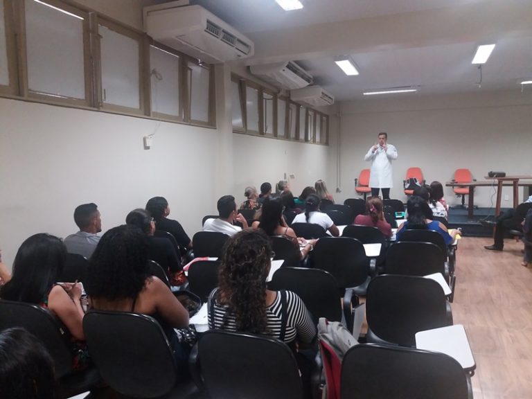 Leia mais sobre o artigo Faculdade de Odontologia da UFPA abre segunda turma de cursos para técnico e assistente em saúde bucal que atendem pacientes com necessidades especiais. Inscrições presenciais.