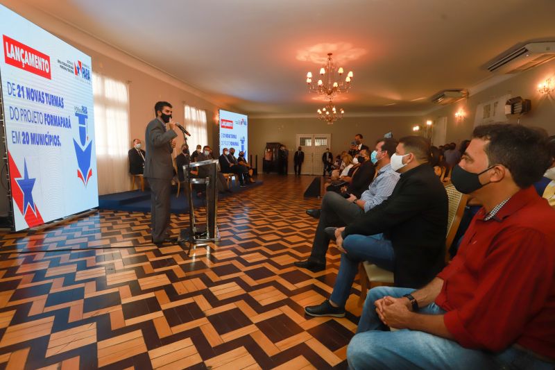 Leia mais sobre o artigo Programa Forma Pará lança mais turmas para UNIFESSPA, IFPA, UFOPA, UFRA e UEPA. A organização dos processos seletivos será feita pela FADESP.